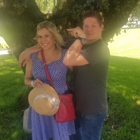 Meet your Posher, Deej - Picture 8 of 8